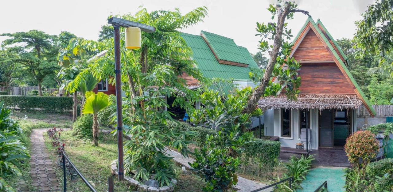 Harmony Naturist Resort Rawai Phuket 18Yr Minimum Age Only Nudist Nake D Fkk Exterior foto